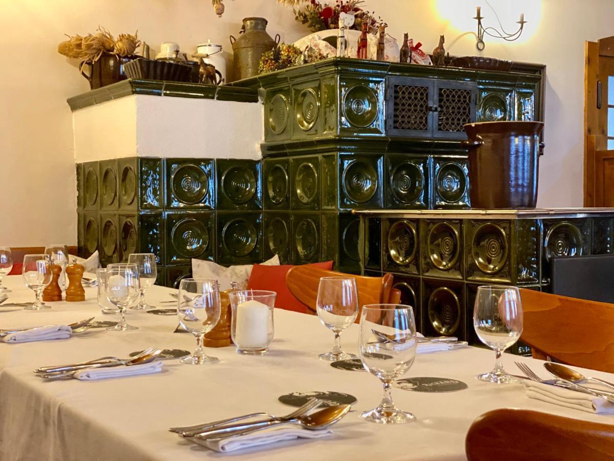 Hotel Leopold Račín Bagian luar foto