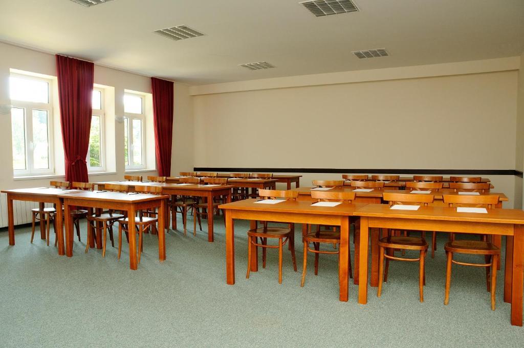 Hotel Leopold Račín Bagian luar foto
